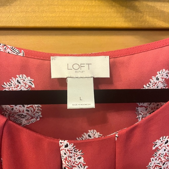 Loft - Picture 3 of 3